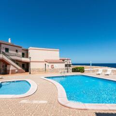 Отель Apartamentos Cabo Baños бассейн