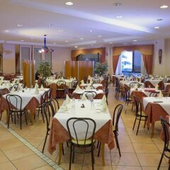 Отель Albergo Ristorante Da Tonino Италия, Реканати - отзывы, цены и фото номеров - забронировать отель Albergo Ristorante Da Tonino онлайн питание фото 3