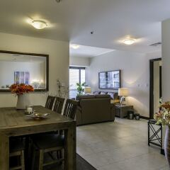 Отель One Perfect Stay - Goldcrest Views 1 удобства в номере