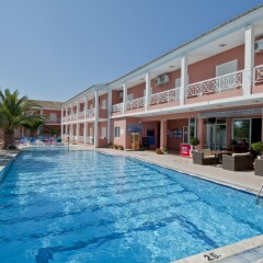Отель Angelina Hotel & Apartments Греция, Корфу - отзывы, цены и фото номеров - забронировать отель Angelina Hotel & Apartments онлайн бассейн
