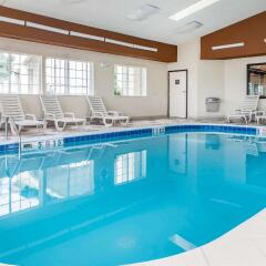 Отель Comfort Suites Columbus США, Колумбус - отзывы, цены и фото номеров - забронировать отель Comfort Suites Columbus онлайн бассейн