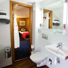 Hotel Barken Viking ванная