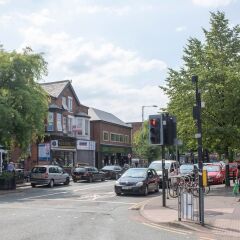 Отель Beautiful 1 Bed Flat in Heart of Chorlton парковка