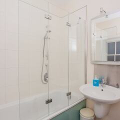 Отель London Bridge Designer Flat ванная фото 2