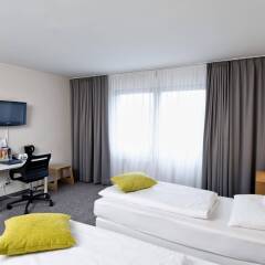 Отель Tryp by Wyndham Frankfurt комната для гостей