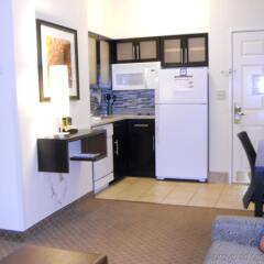 Отель Staybridge Suites Columbus-Airport в номере