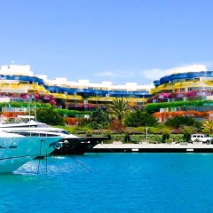 Отель Las Boas Luxury Apartament бассейн