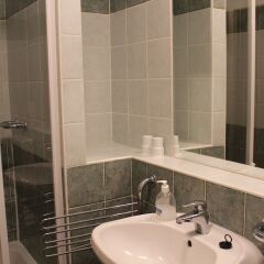 Отель Boulevard City Pension and Apartments Венгрия, Будапешт - отзывы, цены и фото номеров - забронировать отель Boulevard City Pension and Apartments онлайн ванная