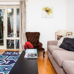Отель Charming Peaceful 2 Bed with Parking and Garden Великобритания, Лондон - отзывы, цены и фото номеров - забронировать отель Charming Peaceful 2 Bed with Parking and Garden онлайн комната для гостей фото 5