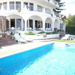 Отель Sunrise Guest House бассейн фото 8