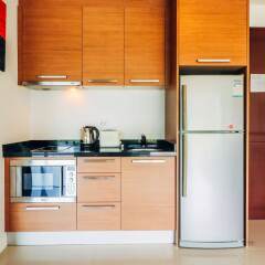 Отель BangTao Tropical Residence в номере фото 2