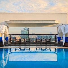 Renaissance Riverside Hotel Saigon бассейн