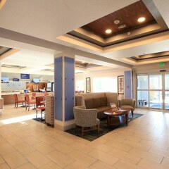 Отель Holiday Inn Express & Suites Ashland интерьер отеля фото 3
