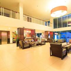 Отель The Kris Residence интерьер отеля
