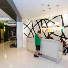 Отель Legacy Express Sukhumvit By Compass Hospitality Бангкок фитнесс-зал
