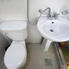 Отель 24 Guesthouse Namsan Южная Корея, Сеул - отзывы, цены и фото номеров - забронировать отель 24 Guesthouse Namsan онлайн ванная