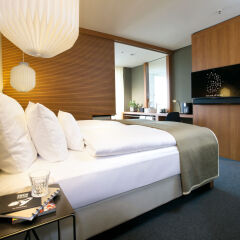 me and all hotel duesseldorf комната для гостей фото 2