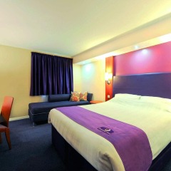 Отель Premier Inn Abu Dhabi Capital Centre комната для гостей