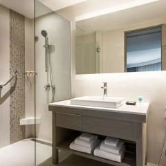 Отель Hyatt Place Bangkok Sukhumvit Бангкок ванная фото 2