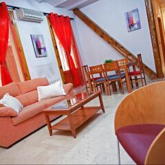 Отель Apartamento Plaza Santa Ana II Мадрид спа