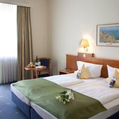 Отель Best Western Ambassador Hotel Германия, Дюссельдорф - 4 отзыва об отеле, цены и фото номеров - забронировать отель Best Western Ambassador Hotel онлайн комната для гостей фото 2
