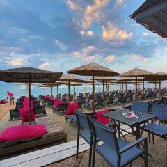 Отель Flegra Beach Boutique Apartments Греция, Кассандра - отзывы, цены и фото номеров - забронировать отель Flegra Beach Boutique Apartments онлайн бассейн