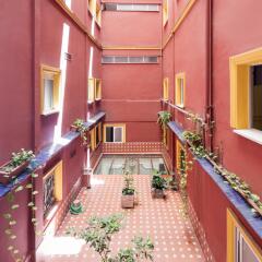 Отель Petit Palace Puerta de Triana интерьер отеля