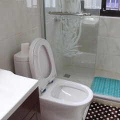 Отель Zhouzhuang Wangjiangting Hostel Китай, Сучжоу - отзывы, цены и фото номеров - забронировать отель Zhouzhuang Wangjiangting Hostel онлайн ванная фото 2