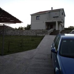 Отель Nina 2 Apartments Черногория, Тиват - отзывы, цены и фото номеров - забронировать отель Nina 2 Apartments онлайн городской автобус