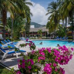 Bali-Hai Hotel бассейн фото 3