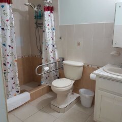 Kingston Cottage in Mona Heights, Jamaica from 195$, photos, reviews - zenhotels.com bathroom photo 2