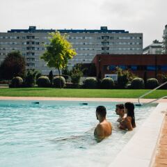 Отель Apartamentos Alday Испания, Камарго - отзывы, цены и фото номеров - забронировать отель Apartamentos Alday онлайн бассейн фото 3