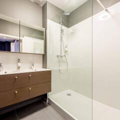 Отель Smartflats City - Royal Бельгия, Брюссель - отзывы, цены и фото номеров - забронировать отель Smartflats City - Royal онлайн ванная