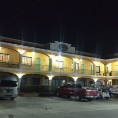 Hotel Plaza Los Dorados