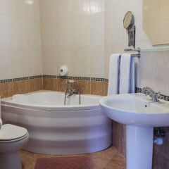 Отель Maria Hotel Польша, Варшава - отзывы, цены и фото номеров - забронировать отель Maria Hotel онлайн ванная