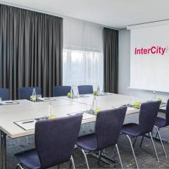 Отель InterCityHotel Hamburg Altona фото 2