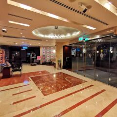 Tulip Hotel Apartments интерьер отеля