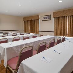 Отель Best Western Lakewood Inn