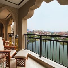 Отель Sheraton Qingyuan Lion Lake Resort балкон
