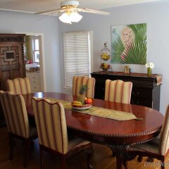 Отель Cinema Suites Bed & Breakfast США, Лос-Анджелес - отзывы, цены и фото номеров - забронировать отель Cinema Suites Bed & Breakfast онлайн в номере