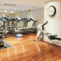 Отель Crowne Plaza London Kensington фитнесс-зал фото 3
