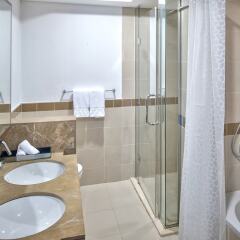 Отель Luxury Staycation - 29 Boulevard Tower ванная