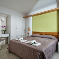 Отель Mary Hotel & Mary Royal Suites Греция, Ретимнон - отзывы, цены и фото номеров - забронировать отель Mary Hotel & Mary Royal Suites онлайн комната для гостей фото 3