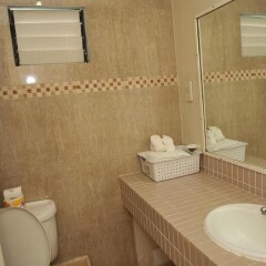 Отель Syrynity Palace Ямайка, Монтего-Бей - отзывы, цены и фото номеров - забронировать отель Syrynity Palace онлайн ванная фото 2