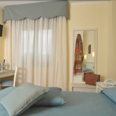 Отель Costa Hotel Италия, Помпеи - отзывы, цены и фото номеров - забронировать отель Costa Hotel онлайн сейф в номере