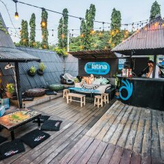 Отель Dpm Diving Hostel & Bar Koh Tao Таиланд, Мэй-Хаад-Бэй - отзывы, цены и фото номеров - забронировать отель Dpm Diving Hostel & Bar Koh Tao онлайн бассейн