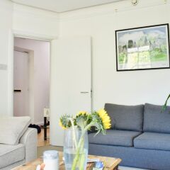 Отель 2 Bedroom Apartment in Belsize Park Великобритания, Лондон - отзывы, цены и фото номеров - забронировать отель 2 Bedroom Apartment in Belsize Park онлайн комната для гостей фото 5