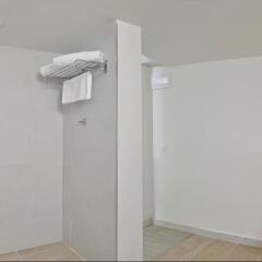Отель Sol House The Studio Calviá Beach Испания, Магалуф - 1 отзыв об отеле, цены и фото номеров - забронировать отель Sol House The Studio Calviá Beach онлайн ванная фото 2