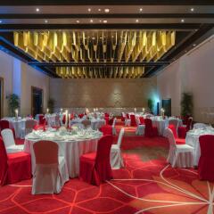 Отель Crowne Plaza Abu Dhabi Yas Island фото 2