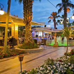 Отель Beach Club Doganay - All Inclusive гостиничный бар